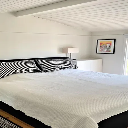 Tobrjoen - 200m To The Fjord By Interhome