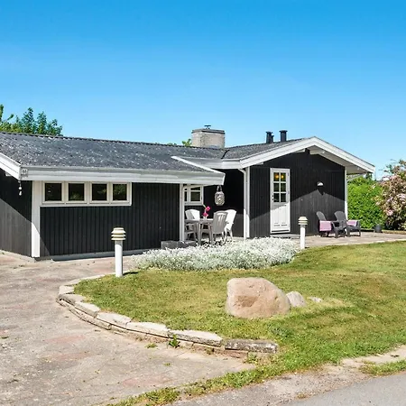 Tobrjoen - 200m To The Fjord By Interhome Skibby